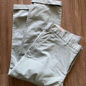 NWT Uniqlo crop pants - 34